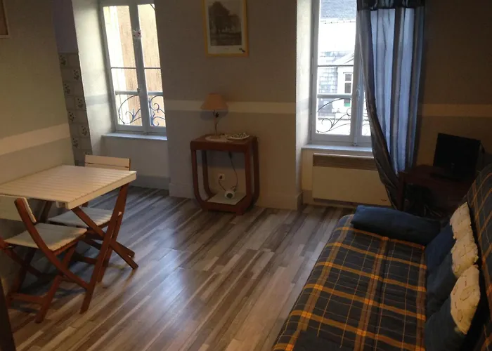 皮亚琴察一室公寓 *